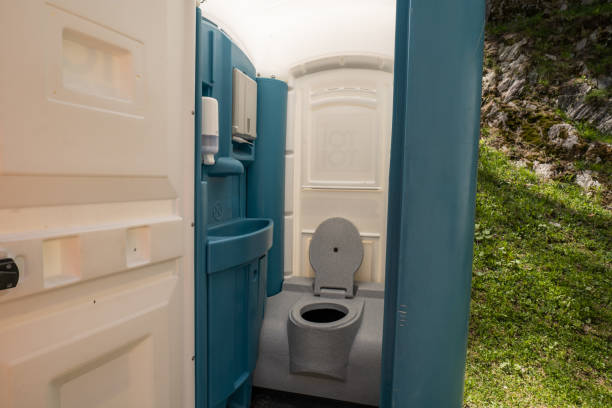 Best Affordable portable toilet rental  in Gambier, OH